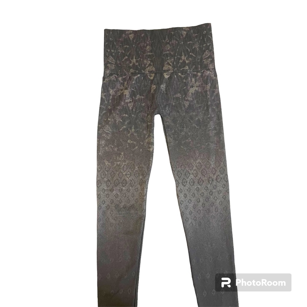 M Rena Leggings Animal Print and Geometric Print Gently Worn High Waist One Size